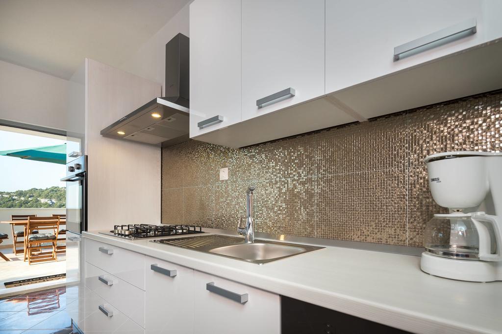 Apartments Amavi Vinišće Zewnętrze zdjęcie