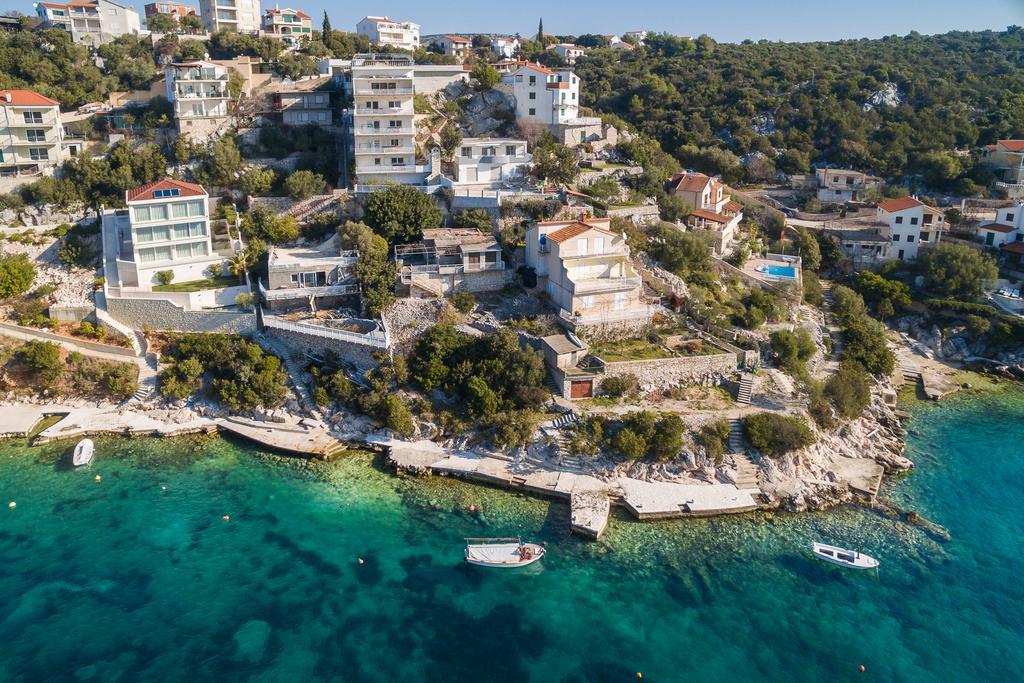 Apartments Amavi Vinišće Zewnętrze zdjęcie