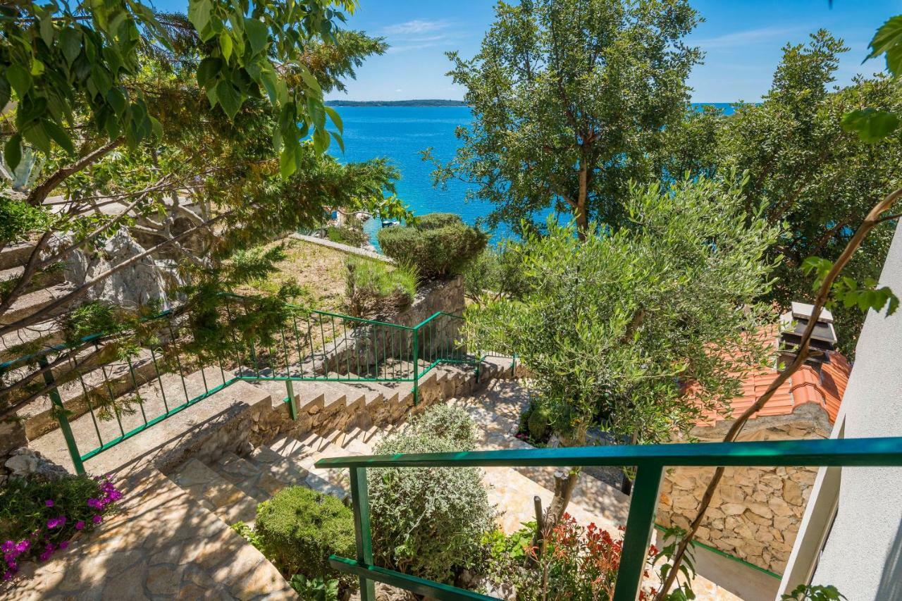 Apartments Amavi Vinišće Zewnętrze zdjęcie