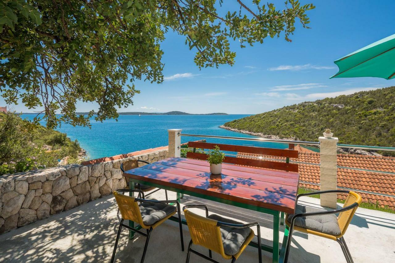 Apartments Amavi Vinišće Zewnętrze zdjęcie