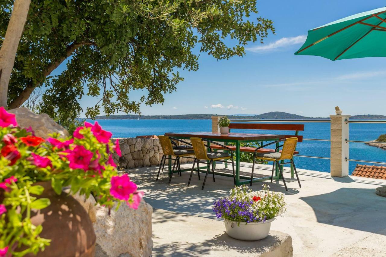 Apartments Amavi Vinišće Zewnętrze zdjęcie