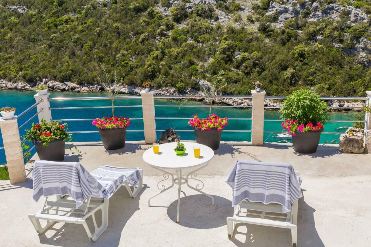 Apartments Amavi Vinišće Zewnętrze zdjęcie