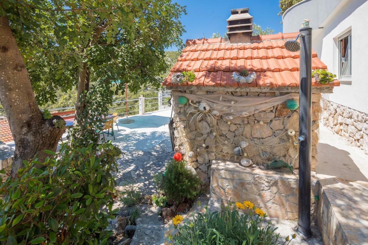 Apartments Amavi Vinišće Zewnętrze zdjęcie