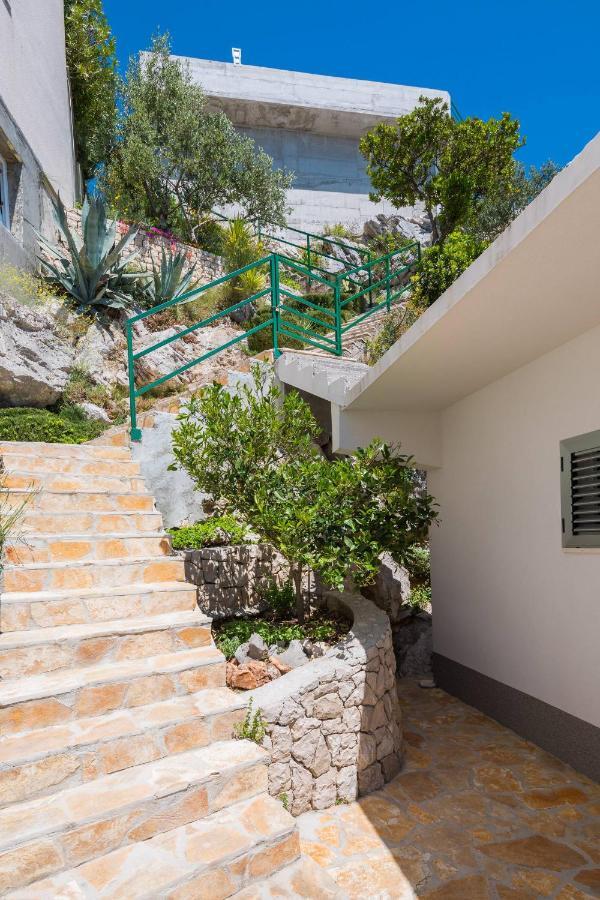 Apartments Amavi Vinišće Zewnętrze zdjęcie