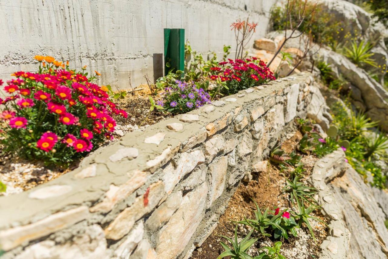 Apartments Amavi Vinišće Zewnętrze zdjęcie