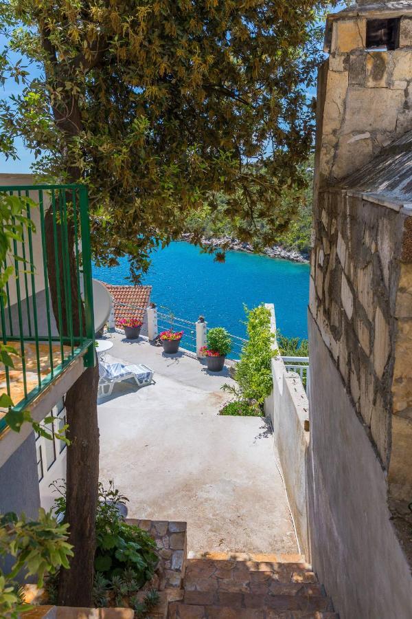 Apartments Amavi Vinišće Zewnętrze zdjęcie