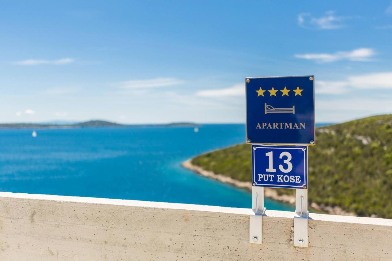 Apartments Amavi Vinišće Zewnętrze zdjęcie